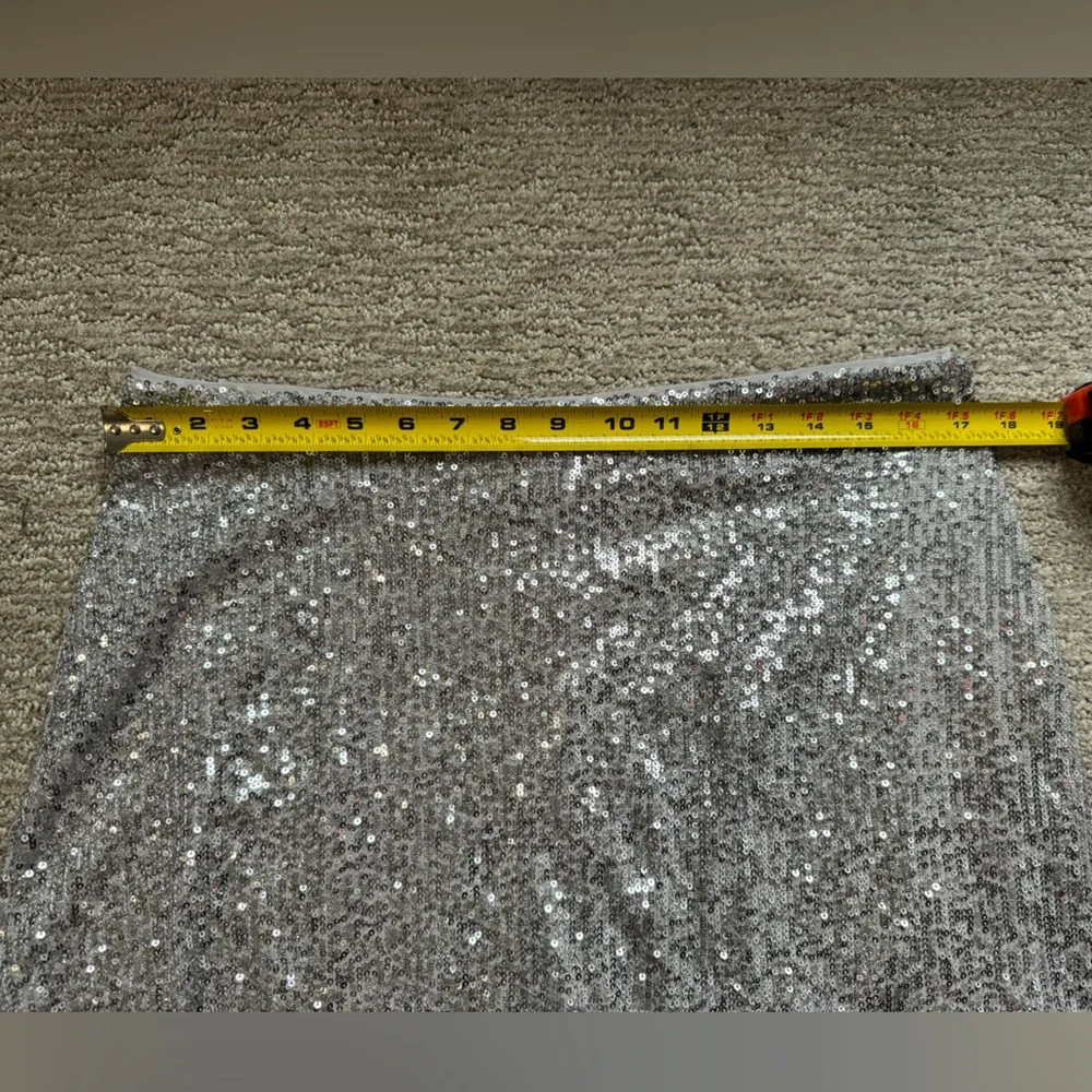 Abercrombie & Fitch Silver Sequin Skirt with Short - Picture 5 of 6